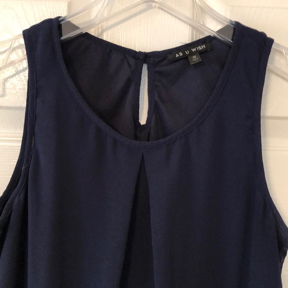 Woman’s Dress - size medium - Picture 2 of 6